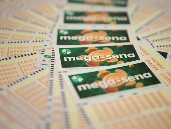 Mega-Sena pode pagar um prêmio de R$ 10 milhões neste sábado