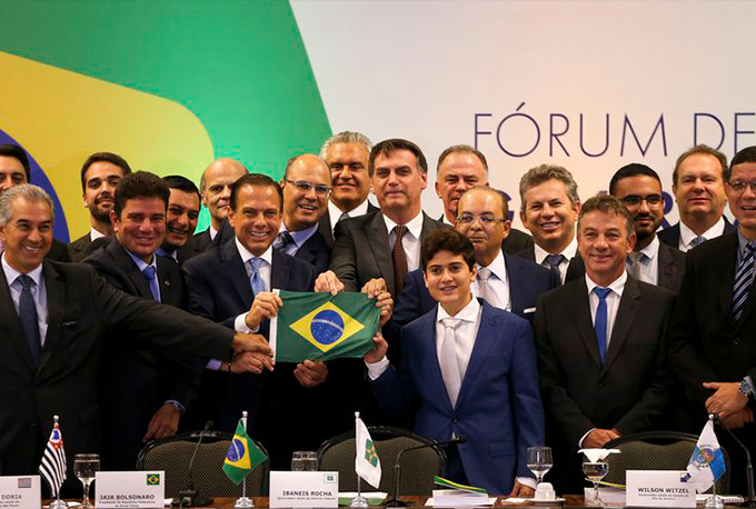 Bolsonaro diz a governadores que há medidas amargas, mas necessárias