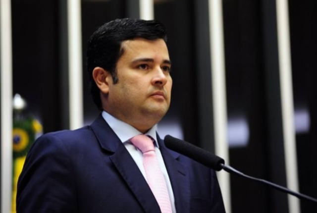 Deputado pede regulamentação da profissão de influenciador digital