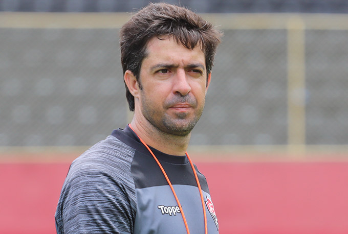 Após fim da rodada, Vitória tem 90% de chances de queda