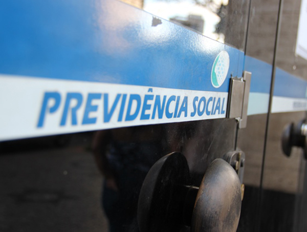 Aposentado já pode consultar extrato de pagamento com valor da 2ª parcela do 13º