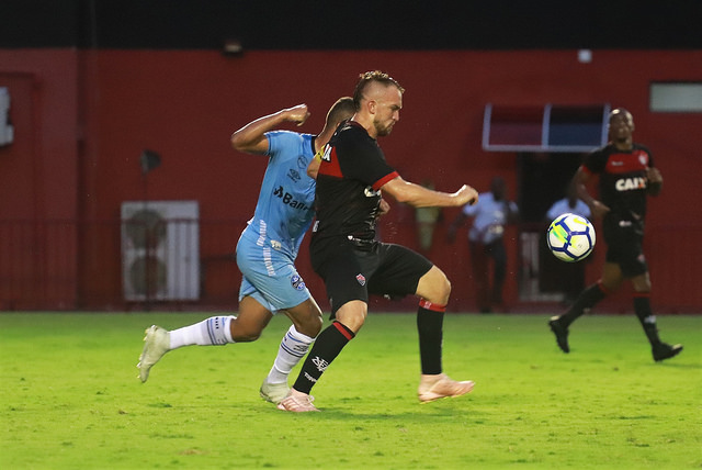 Vitória é rebaixado para a 2ª divisão, após empate 