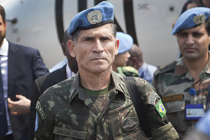 Bolsonaro anuncia general para Secretaria de Governo