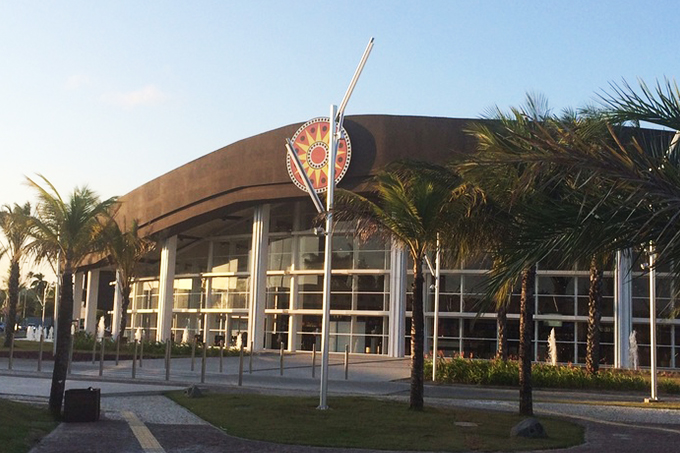 Outlet Premium oferece mais de 100 vagas temporárias de emprego