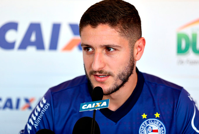Palmeiras anuncia contratação de Zé Rafael, meia do Bahia
