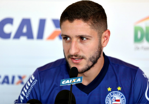  Zé Rafael se despede do Bahia contra o Cruzeiro neste domingo