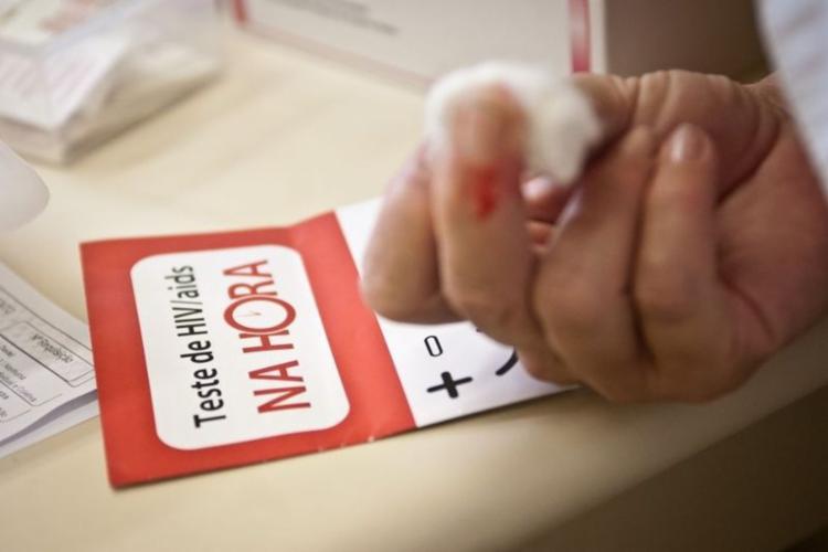 Campanha contra aids tem foco na ampliação de testes para diagnóstico