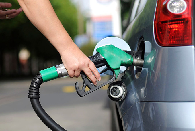 Gasolina já é encontrada a R$ 3,96 em postos de Salvador