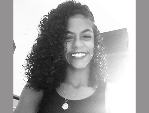 Adolescente de 13 anos é morta por amiga em jogo da 'roleta-russa' 