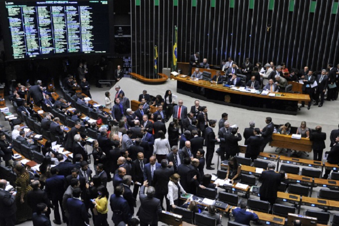 Bancada baiana já gastou mais de R$ 1 mi com propaganda