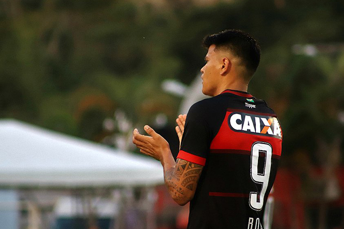 Vitória negocia para devolver Elias, Bou e Meli aos seus clubes