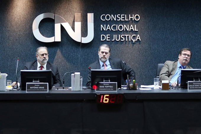 CNJ aprova auxílio-moradia mais de até R$ 4.3 mil com regras mais rígidas