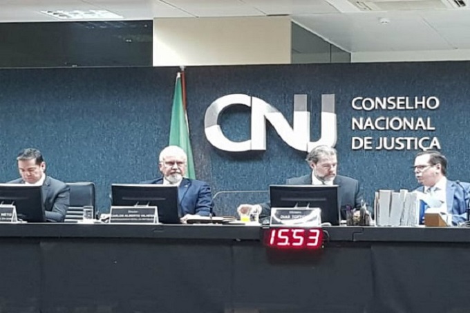 Pagamento de auxílios a juízes precisará de aval do CNJ