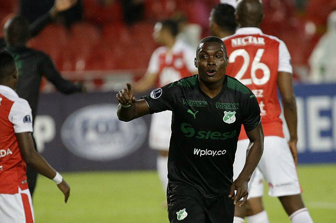 Zagueiro colombiano entra na mira do Bahia para a temporada 2019
