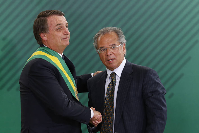 Nova equipe econômica pretende anunciar medidas a cada dois dias