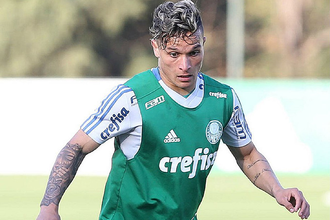 Bahia anuncia a contratação do atacante Artur, do Palmeiras