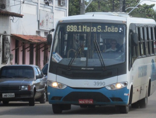 Ônibus da Cidade das Águas é assaltado em Amado Bahia