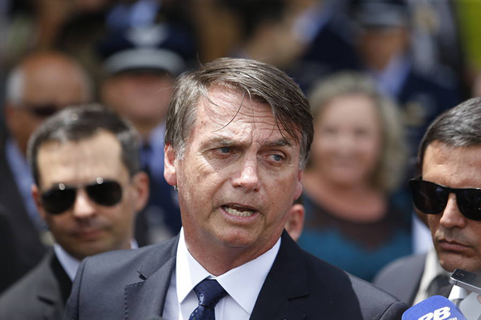 'Não é qualquer um que entra em nossa casa', diz Bolsonaro 