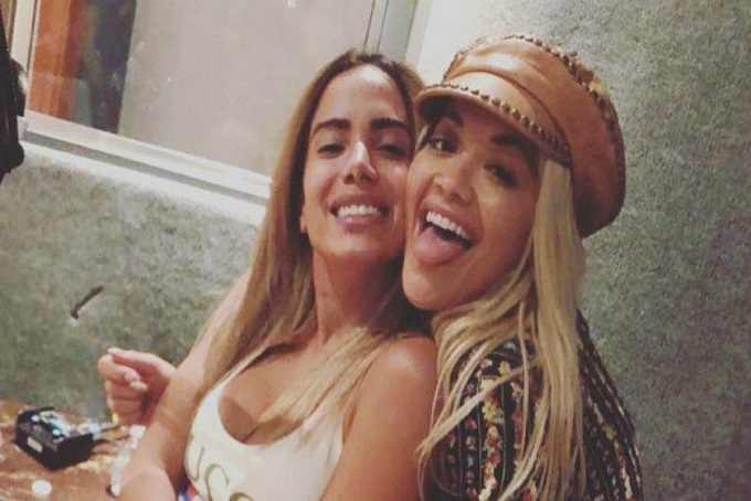 Anitta grava música e clipe com Rita Ora e Sofía Reyes 