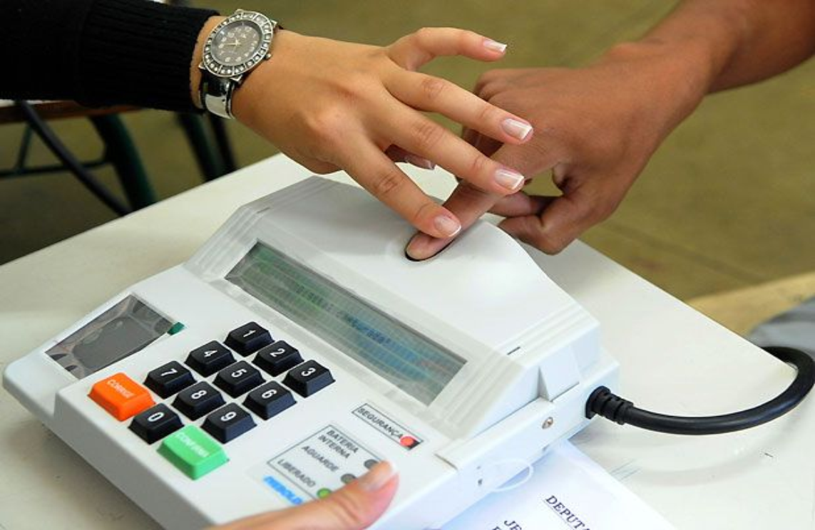 Eleitores de Dias d'Ávila podem ter títulos cancelados