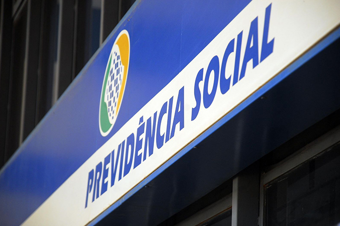 Reajuste do INSS para quem recebe salário mínimo começa a ser pago nesta sexta