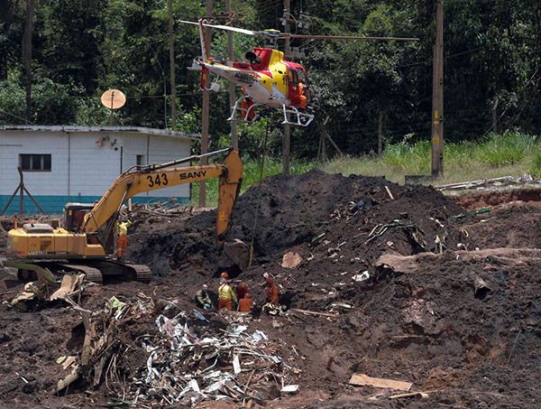 Buscas em Brumadinho prosseguem pelo oitavo dia