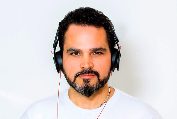 Luciano aparece bem magro em foto e intriga fãs nas redes sociais