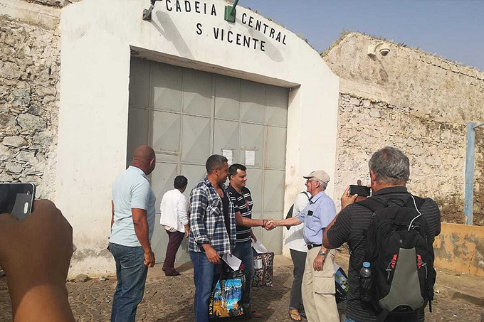 Velejadores baianos são soltos após um ano e meio em prisão de Cabo Verde
