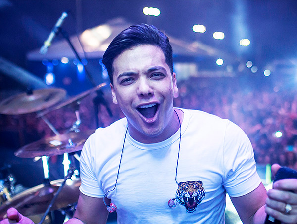 Navio que levava Wesley Safadão tem surto contagioso
