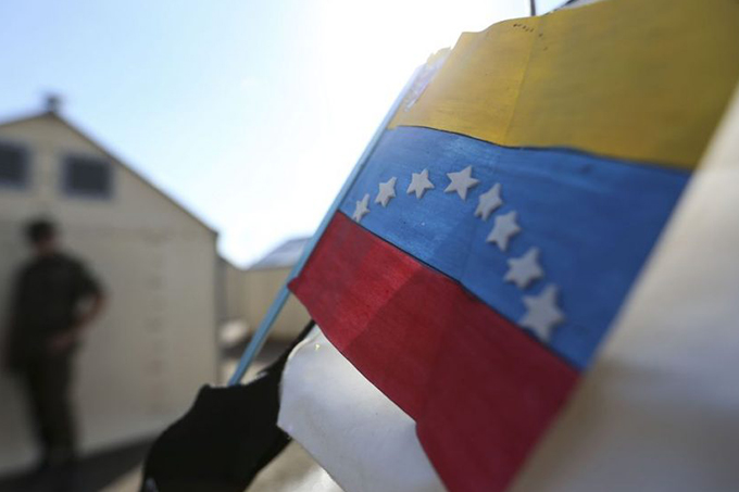 Deputados venezuelanos relatam esquema militar na fronteira com Brasil