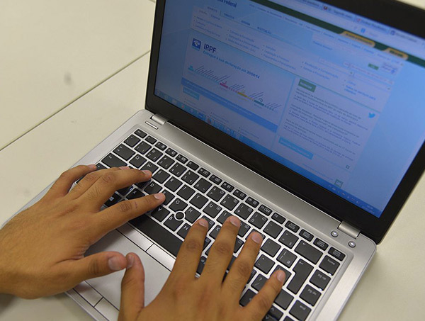 Programa de declaração do IR estará disponível hoje