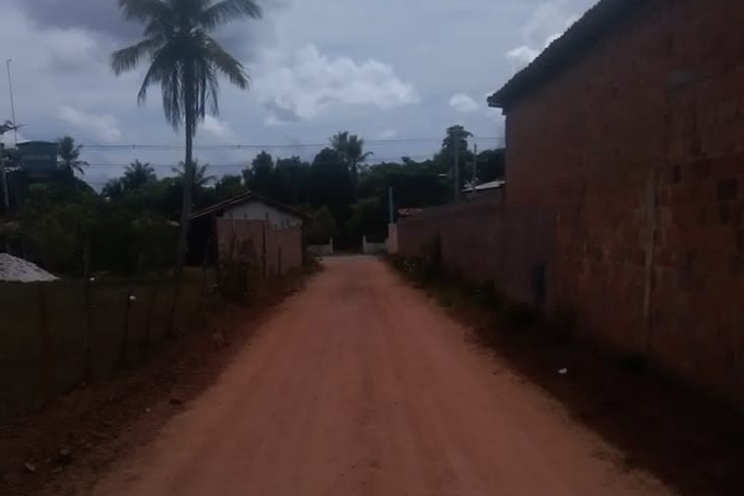 Moradores reclamam de falta de pavimentação na 3ª Travessa do Bom Jesus 