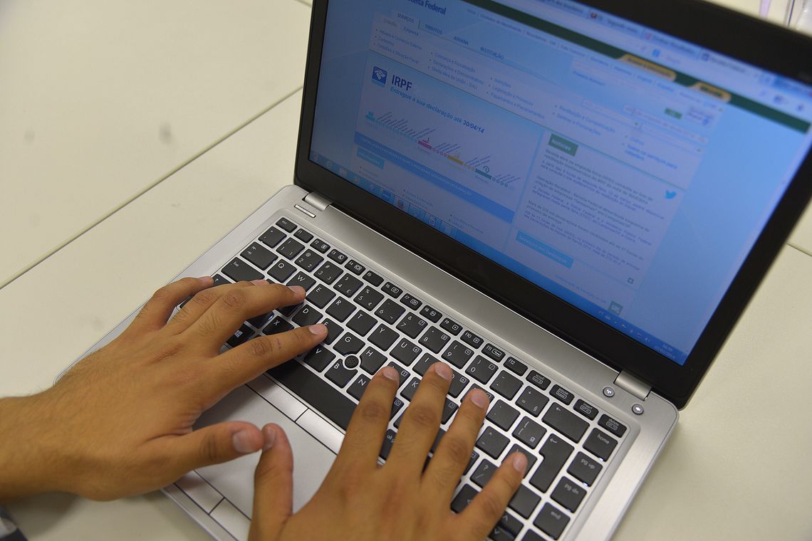 Contribuinte pode aproveitar feriado para preparar declaração do IR 