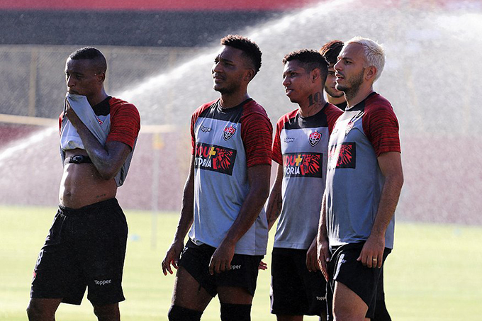 Na pressão: sem ganhar há um mês, Vitória enfrenta Botafogo-PB