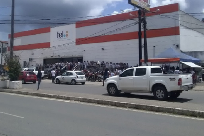 Funcionários de call center são assaltados dentro da empresa