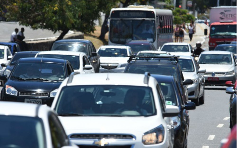 Carros com placas de finais 1 e 2 têm desconto de 5% no IPVA