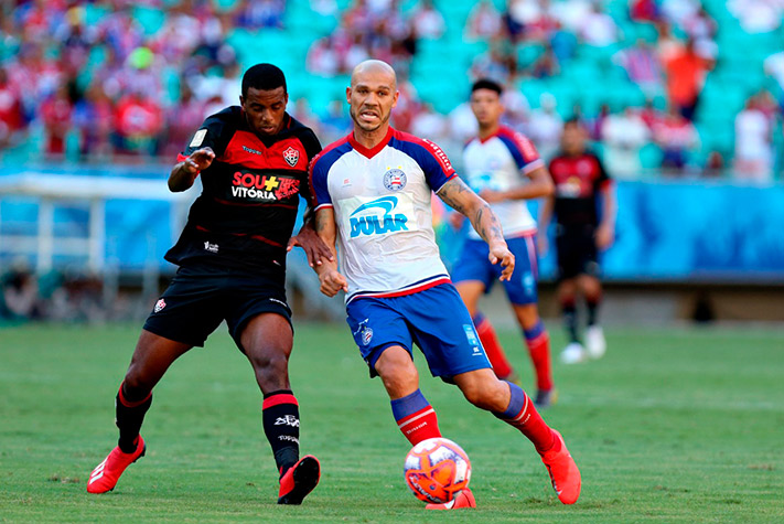 Bahia empata com Vitória em casa e sai de campo vaiado 