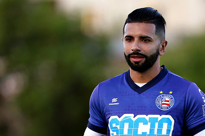 Alvo de críticas, Guilherme pede desculpas e apoio ao torcedor