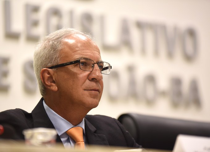 Marcelo Oliveira anuncia mudanças no secretariado