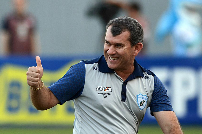 Novo técnico do Vitória pode ter só dois jogos com Ricardo David