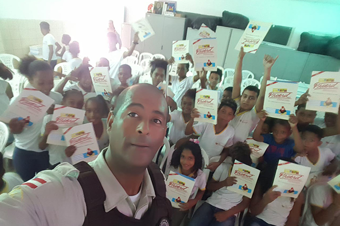 Proerd realiza aula inaugural em escola no bairro do Genaro