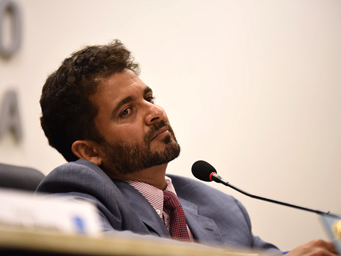 Câmara de Mata nomeia 7 assessores com salário de R$ 8 mil por mês 