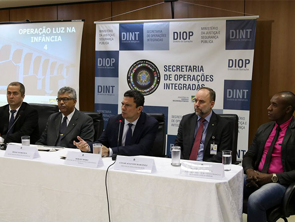 Mais de 100 suspeitos de divulgar pornografia infantil foram presos