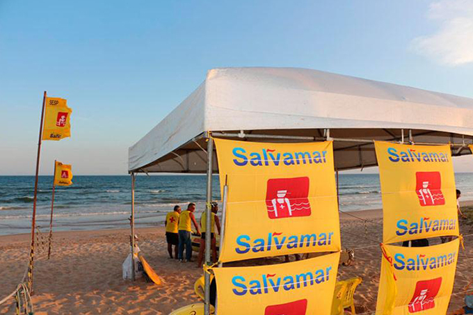 Banho de mar em tempo chuvoso deve ser evitado, alerta Salvamar