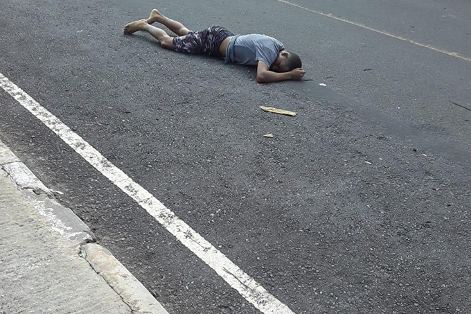 Jovem de 20 anos é morto a tiros em Amado Bahia