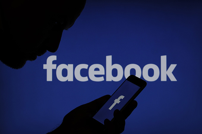 Milhões de dados de usuários do Facebook são expostos na internet