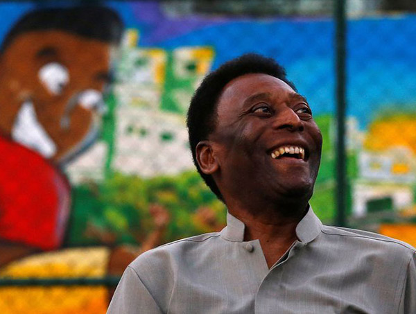 Pelé é internado em São Paulo com infecção urinária