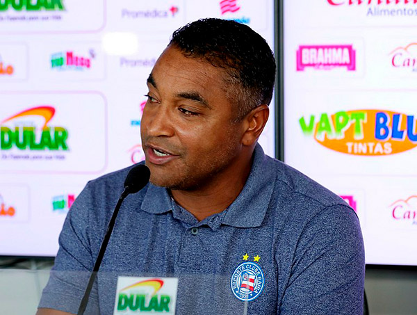 'Não precisa ser todo jogo', brinca Roger sobre gol no fim