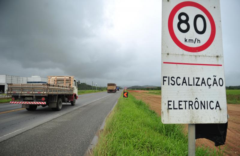 Juíza proíbe retirada de radares das rodovias federais