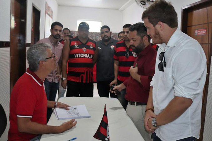 Vitória tem cinco candidatos à presidência do clube